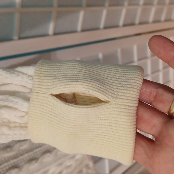 Suzanne Betro cowl neck gorgeous sweater 5862 - Picture 3 of 7